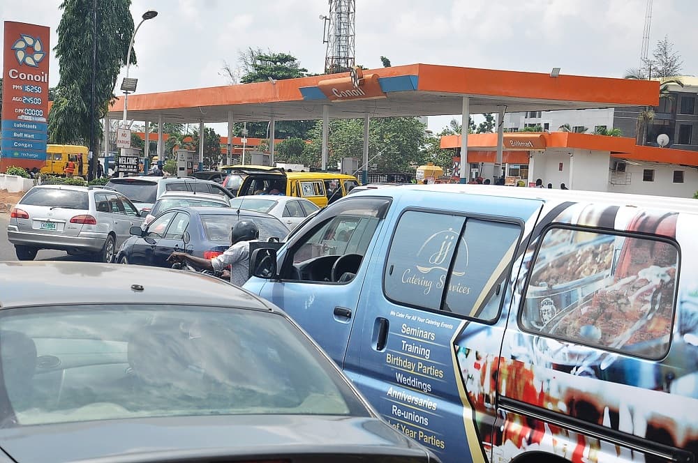 Fuel Queue: Lagos Govt Cautions Motorists Against Traffic Jams